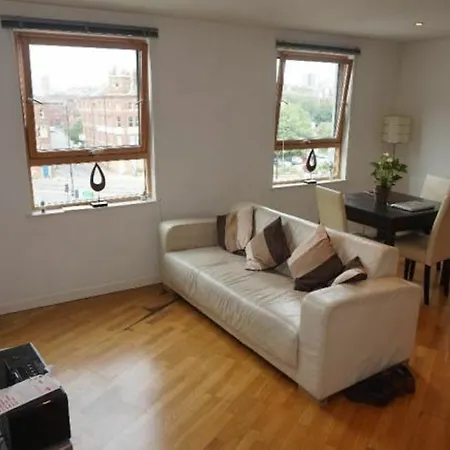Marsh Lane * Leeds (West Yorkshire)